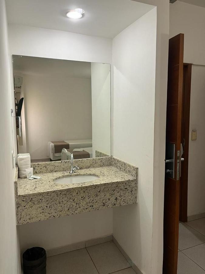 Larison Economy Hotel Pôrto Velho Eksteriør billede