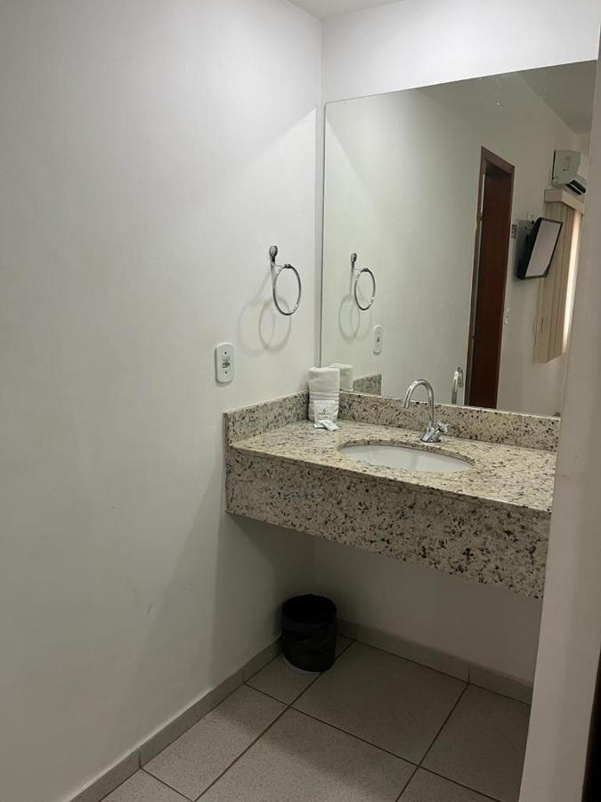Larison Economy Hotel Pôrto Velho Eksteriør billede